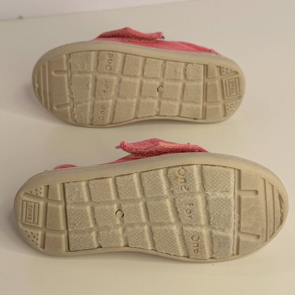TOMS Child Tiny Alpargata Canvas Loafer Flat Pink Size 6 - Picture 2 of 7